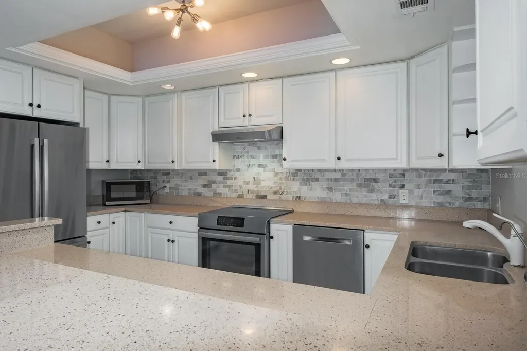 8 Belleview Boulevard Belleair FL 33756