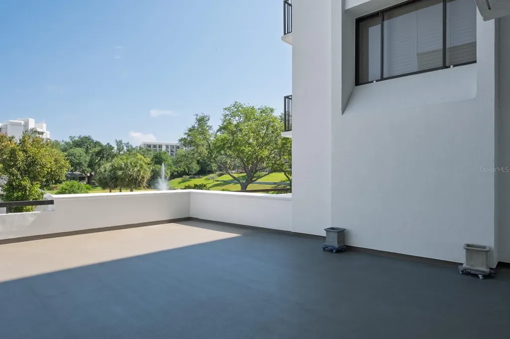 8 Belleview Boulevard Belleair FL 33756