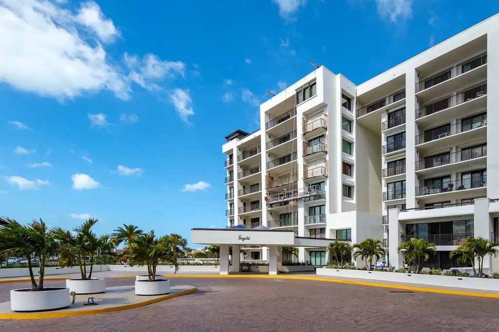 8 Belleview Boulevard Belleair FL 33756