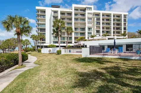 8 Belleview Boulevard Belleair FL 33756