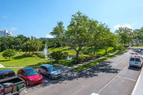 8 Belleview Boulevard Belleair FL 33756