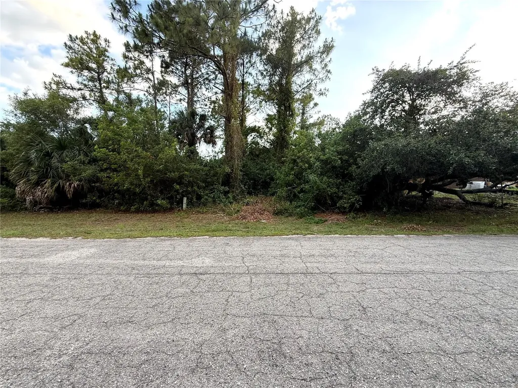 8010 Memory Circle Labelle FL 33935