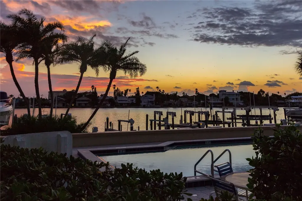 690 Island Way Clearwater Beach FL 33767