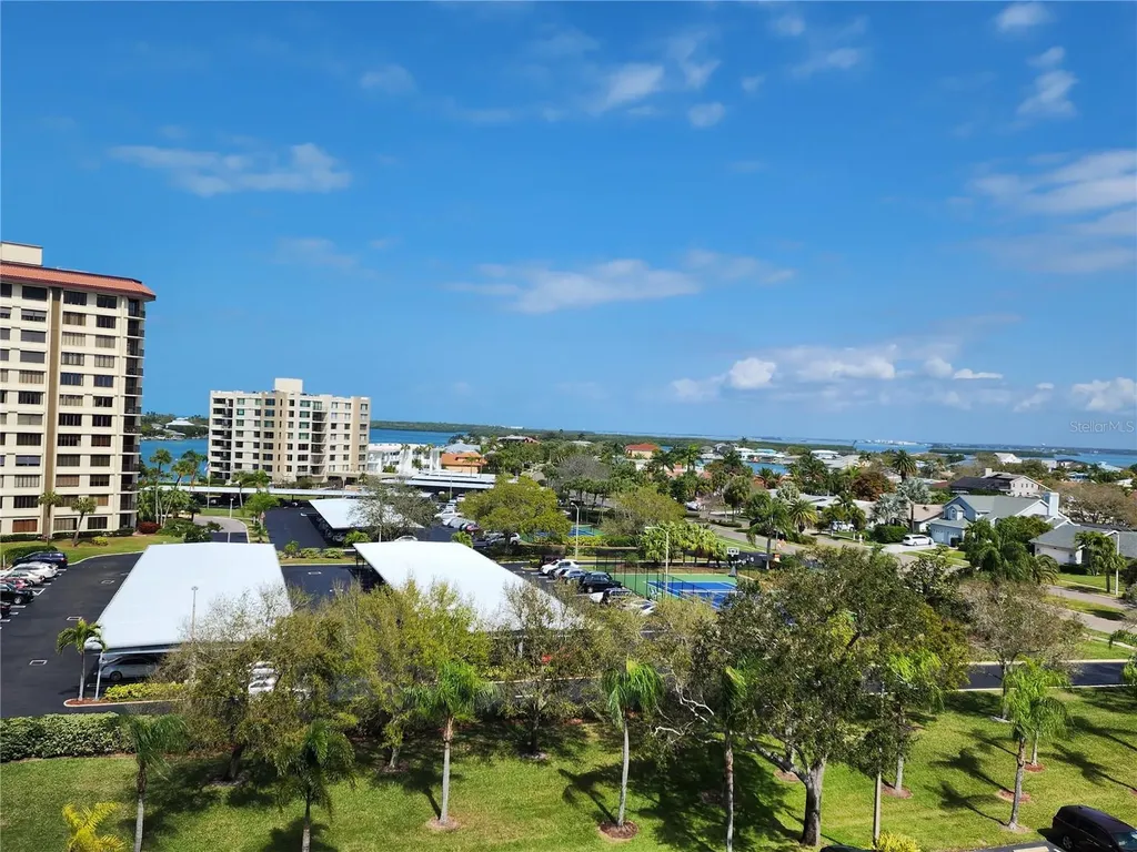 690 Island Way Clearwater Beach FL 33767
