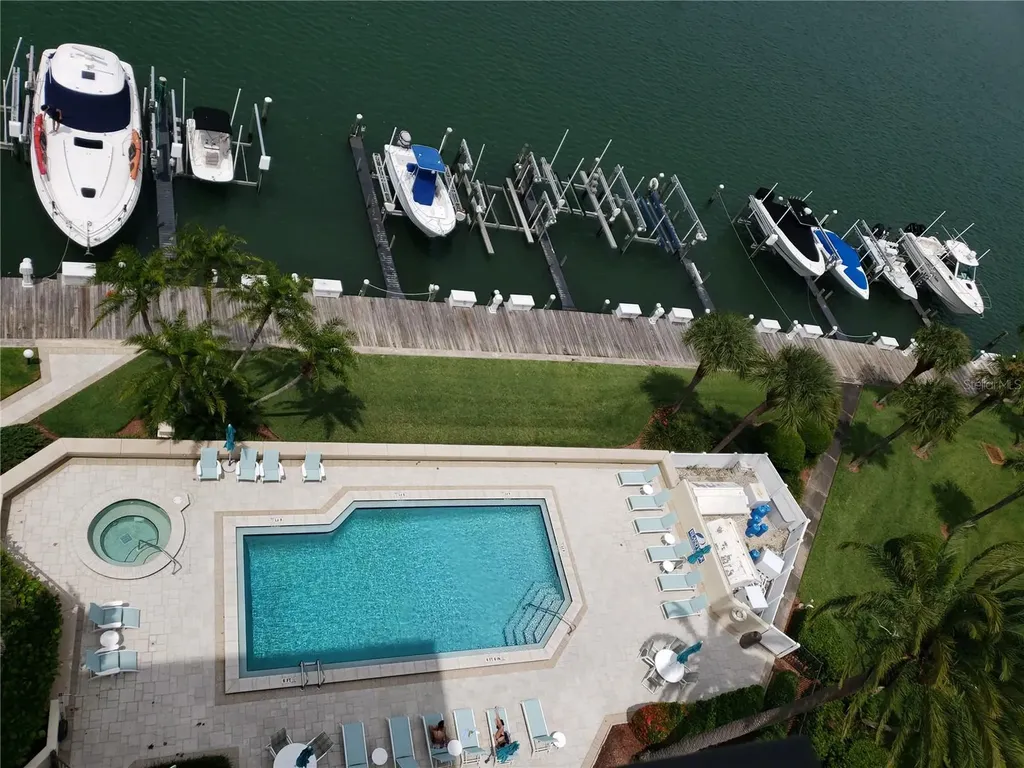 690 Island Way Clearwater Beach FL 33767