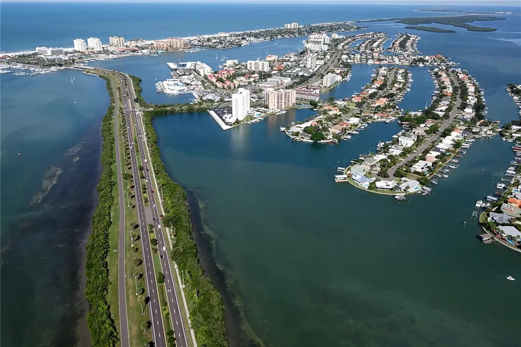 690 Island Way Clearwater Beach FL 33767