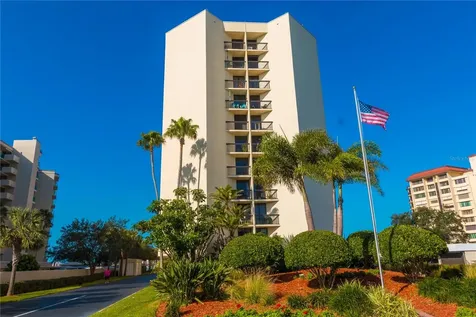 690 Island Way Clearwater Beach FL 33767