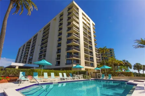 690 Island Way Clearwater Beach FL 33767