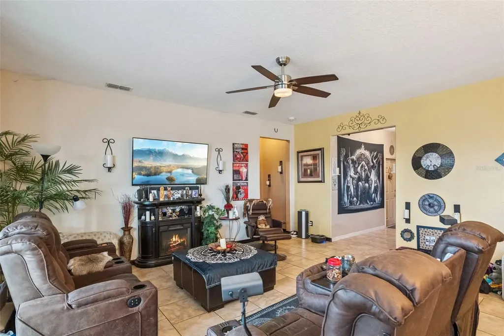 9889 Lenox Street Clermont FL 34711