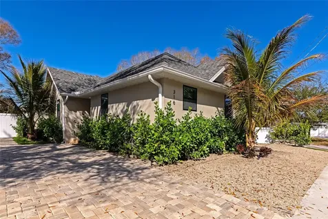 316 27th Street W Bradenton FL 34205