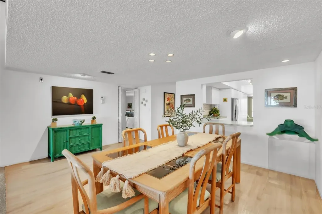 5635 Gulf Of Mexico Drive Longboat Key FL 34228