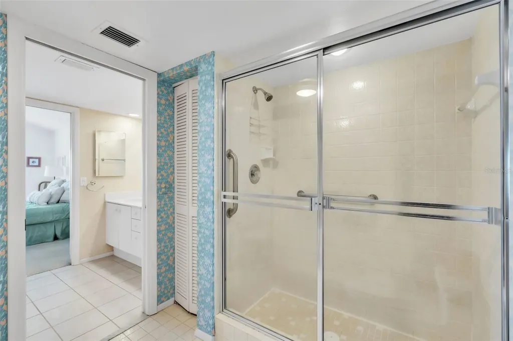 5635 Gulf Of Mexico Drive Longboat Key FL 34228