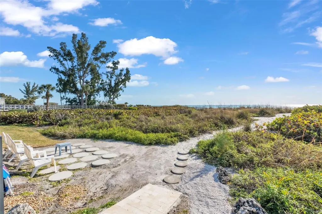 5635 Gulf Of Mexico Drive Longboat Key FL 34228