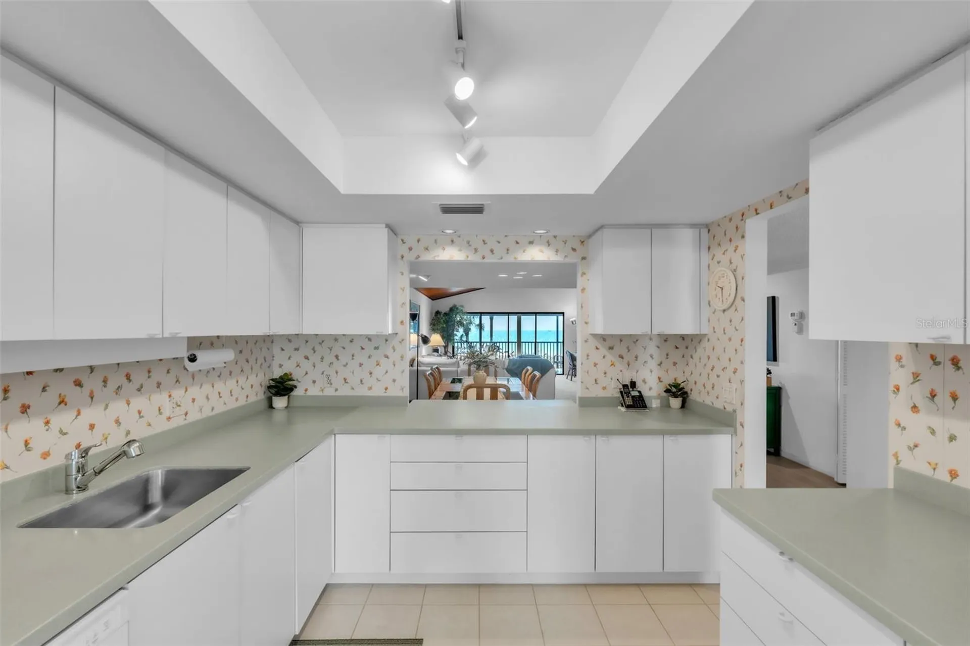 5635 Gulf Of Mexico Drive Longboat Key FL 34228