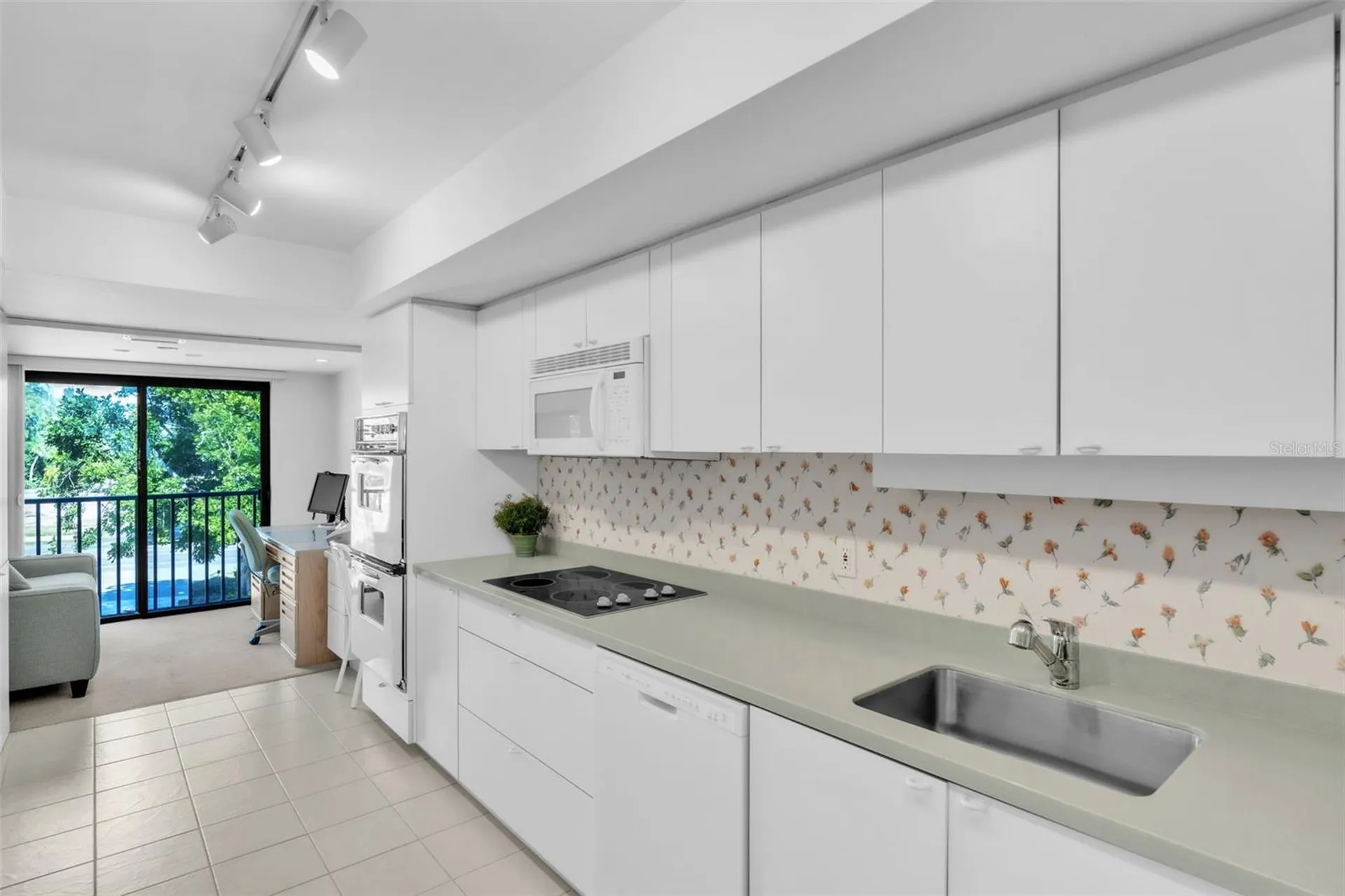 5635 Gulf Of Mexico Drive Longboat Key FL 34228