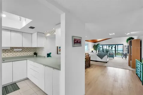 5635 Gulf Of Mexico Drive Longboat Key FL 34228