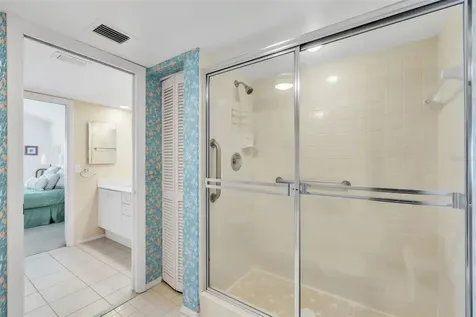 5635 Gulf Of Mexico Drive Longboat Key FL 34228