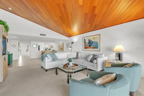 5635 Gulf Of Mexico Drive Longboat Key FL 34228