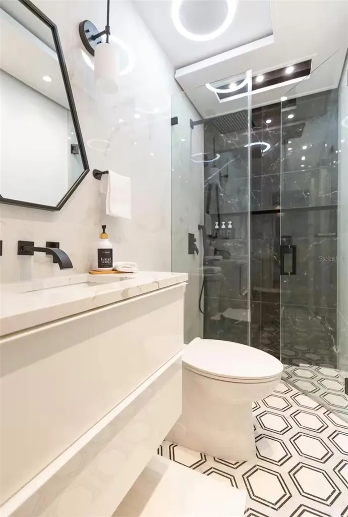 7908 W Elm Street Tampa FL 33615