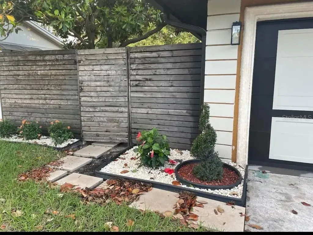 7908 W Elm Street Tampa FL 33615
