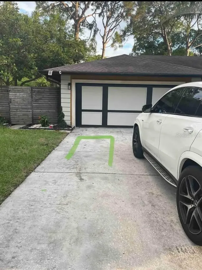 7908 W Elm Street Tampa FL 33615