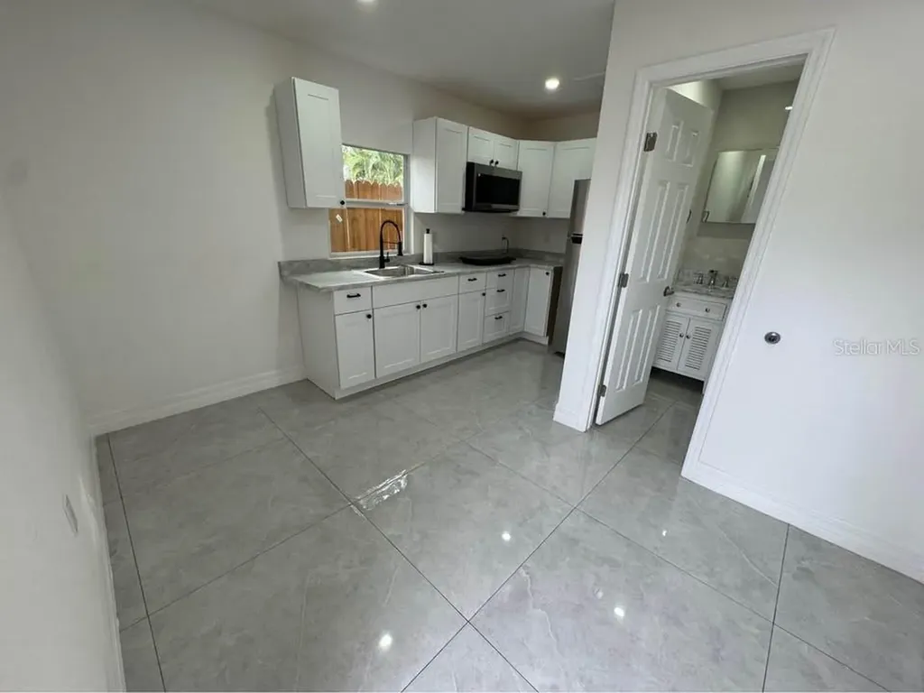 7908 W Elm Street Tampa FL 33615