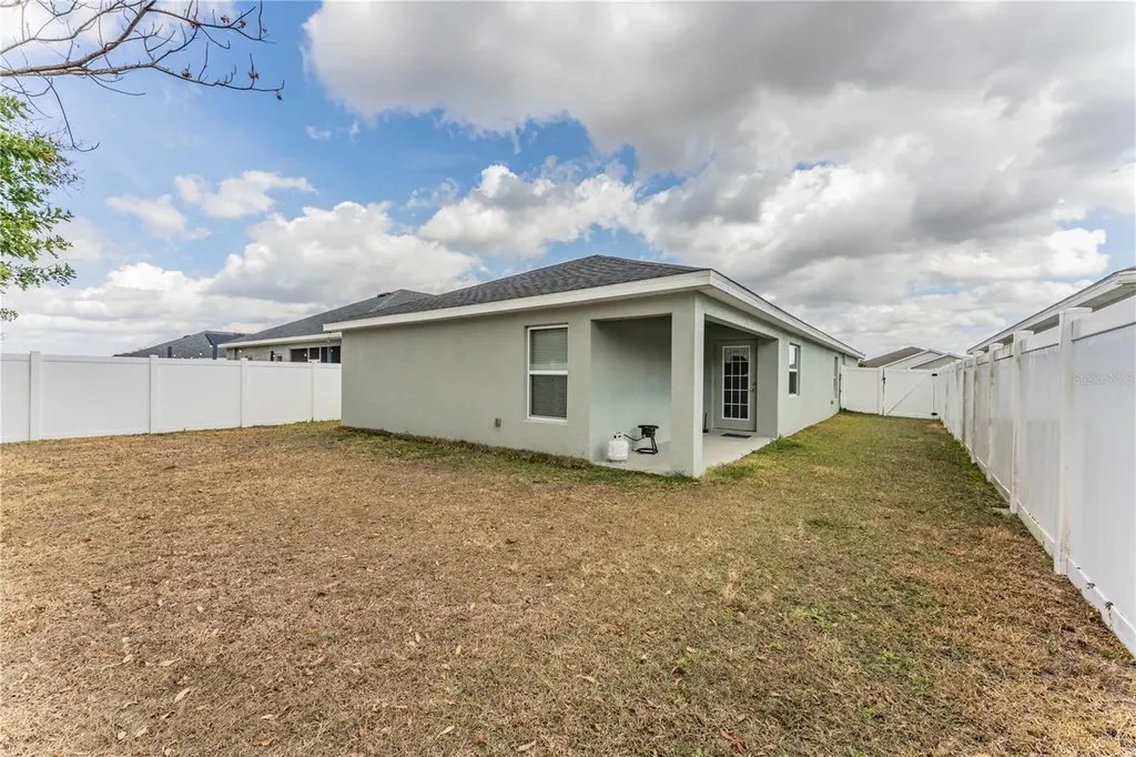928 Aruba Avenue Mulberry FL 33860