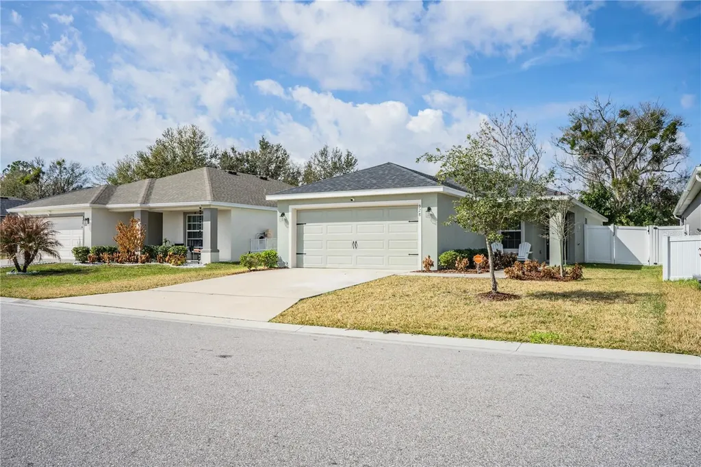 928 Aruba Avenue Mulberry FL 33860