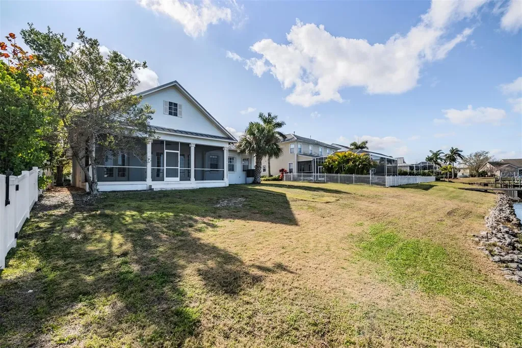 423 Manns Harbor Drive Apollo Beach FL 33572