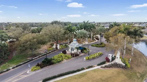 423 Manns Harbor Drive Apollo Beach FL 33572