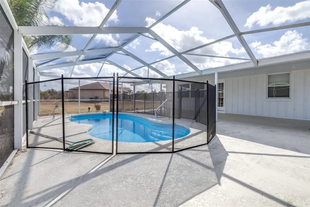 3950 Bougainville Drive Indian Lake Estates FL 33855