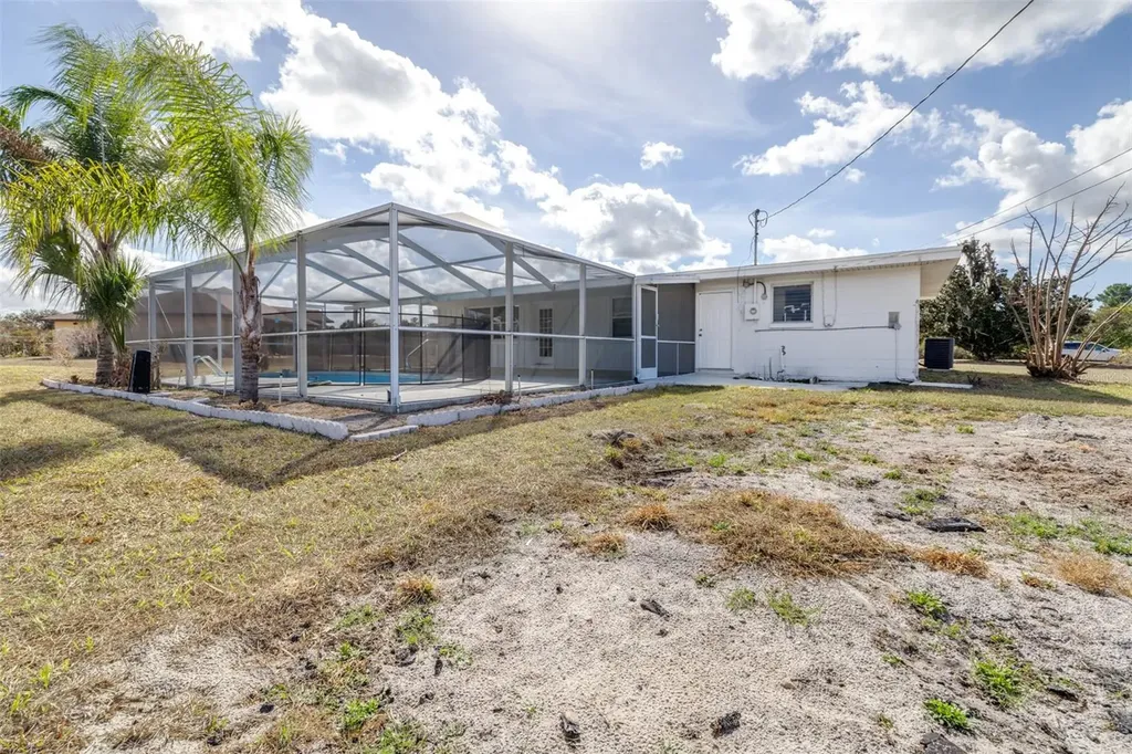 3950 Bougainville Drive Indian Lake Estates FL 33855