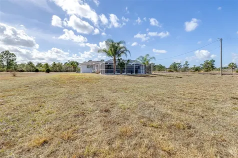 3950 Bougainville Drive Indian Lake Estates FL 33855