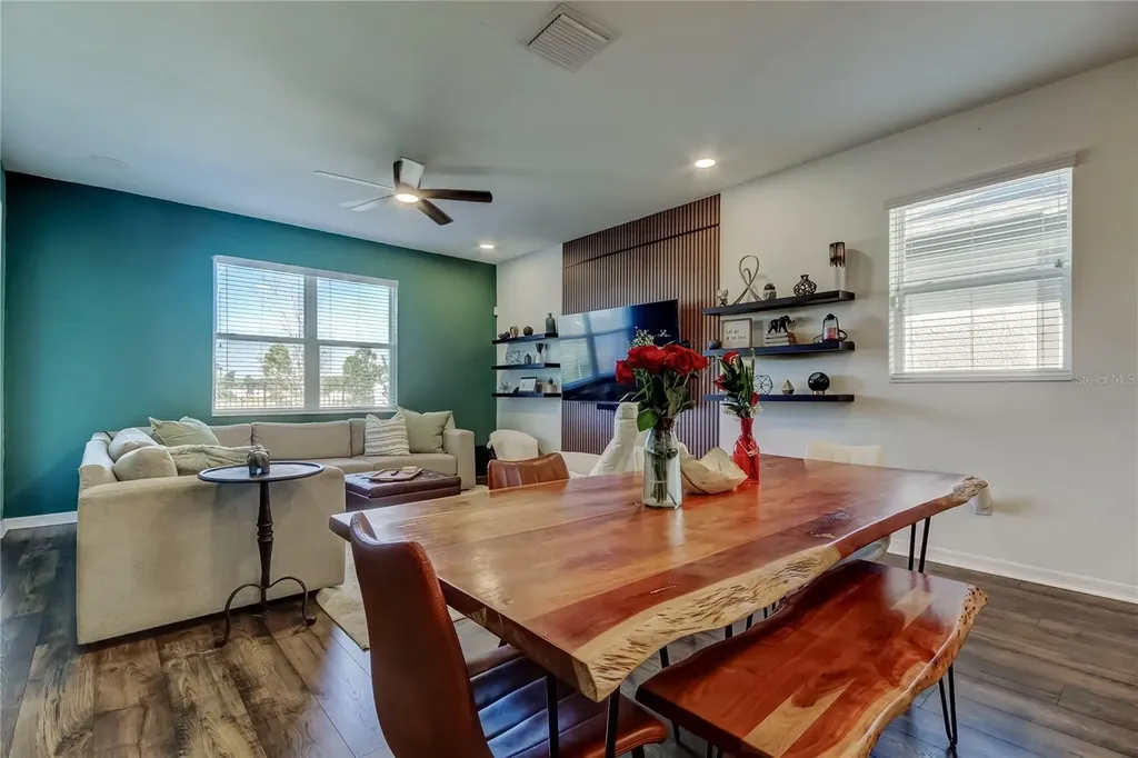 5828 Timberdale Avenue Wesley Chapel FL 33545