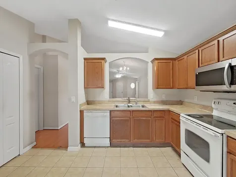 1606 Marsh Wood Drive Seffner FL 33584