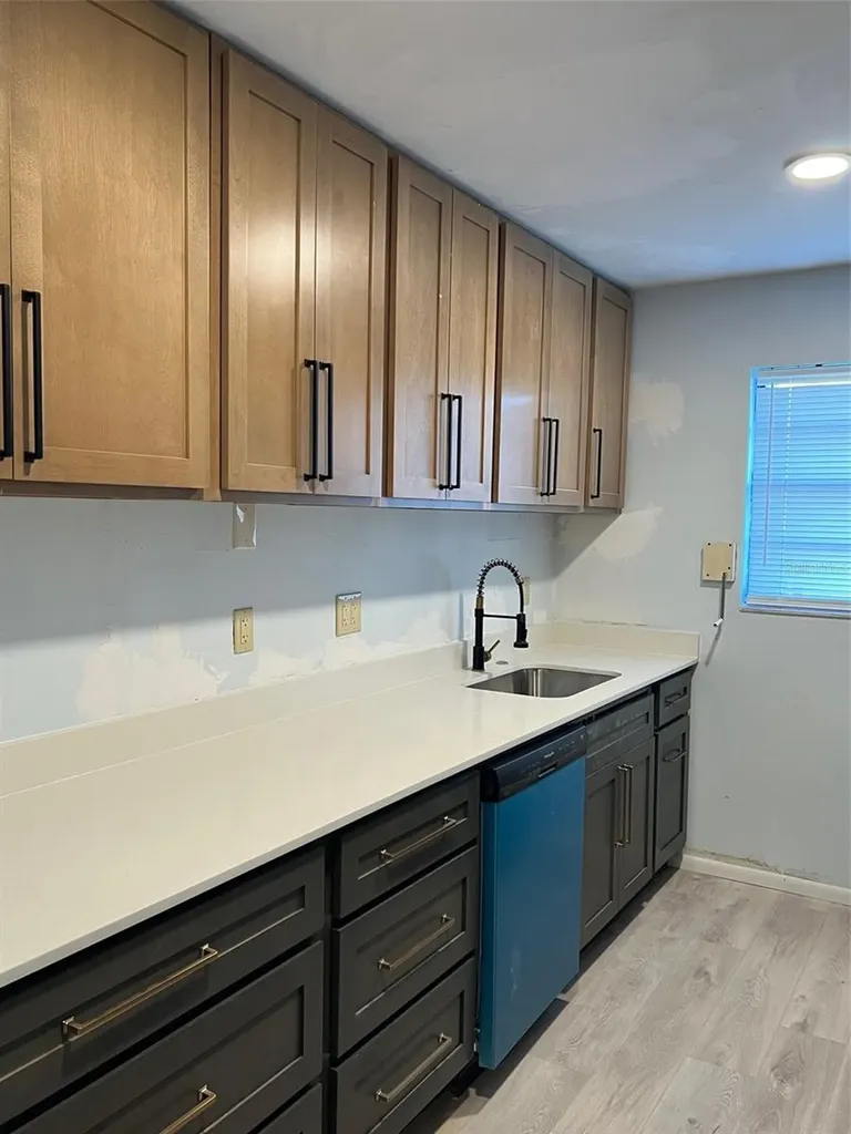 7951 58th Avenue N St Petersburg FL 33709