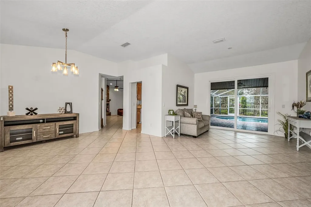12038 Stone Crossing Circle Tampa FL 33635