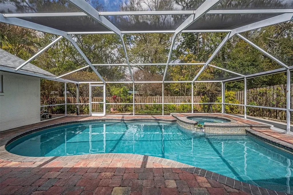 12038 Stone Crossing Circle Tampa FL 33635
