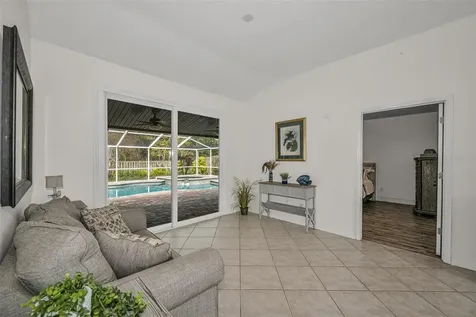 12038 Stone Crossing Circle Tampa FL 33635