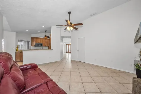 12038 Stone Crossing Circle Tampa FL 33635