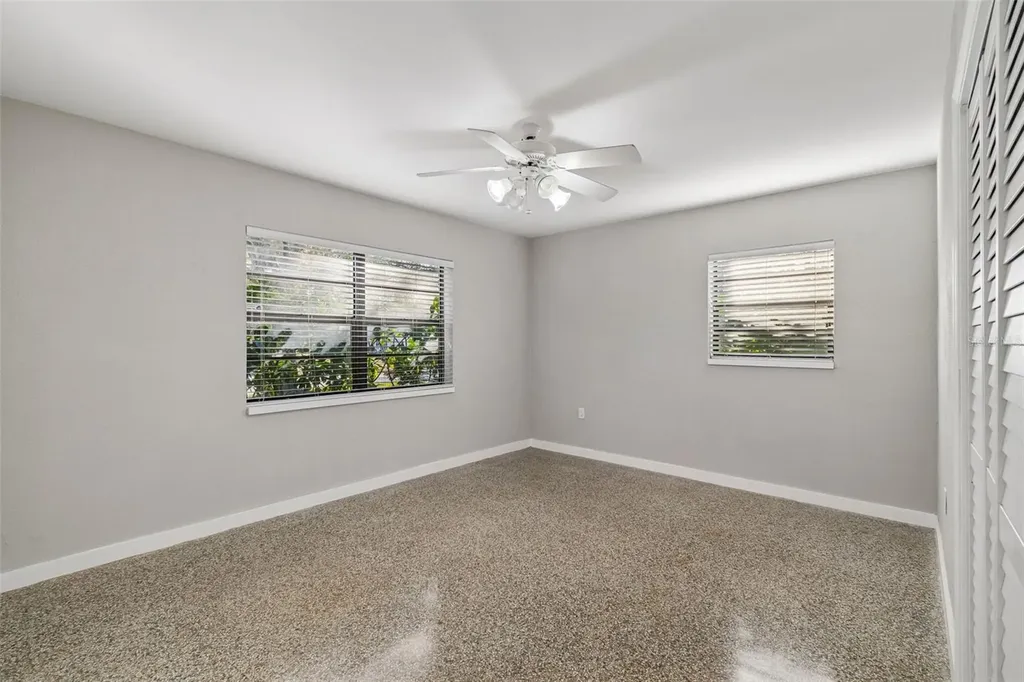 4633 W Longfellow Avenue Tampa FL 33629