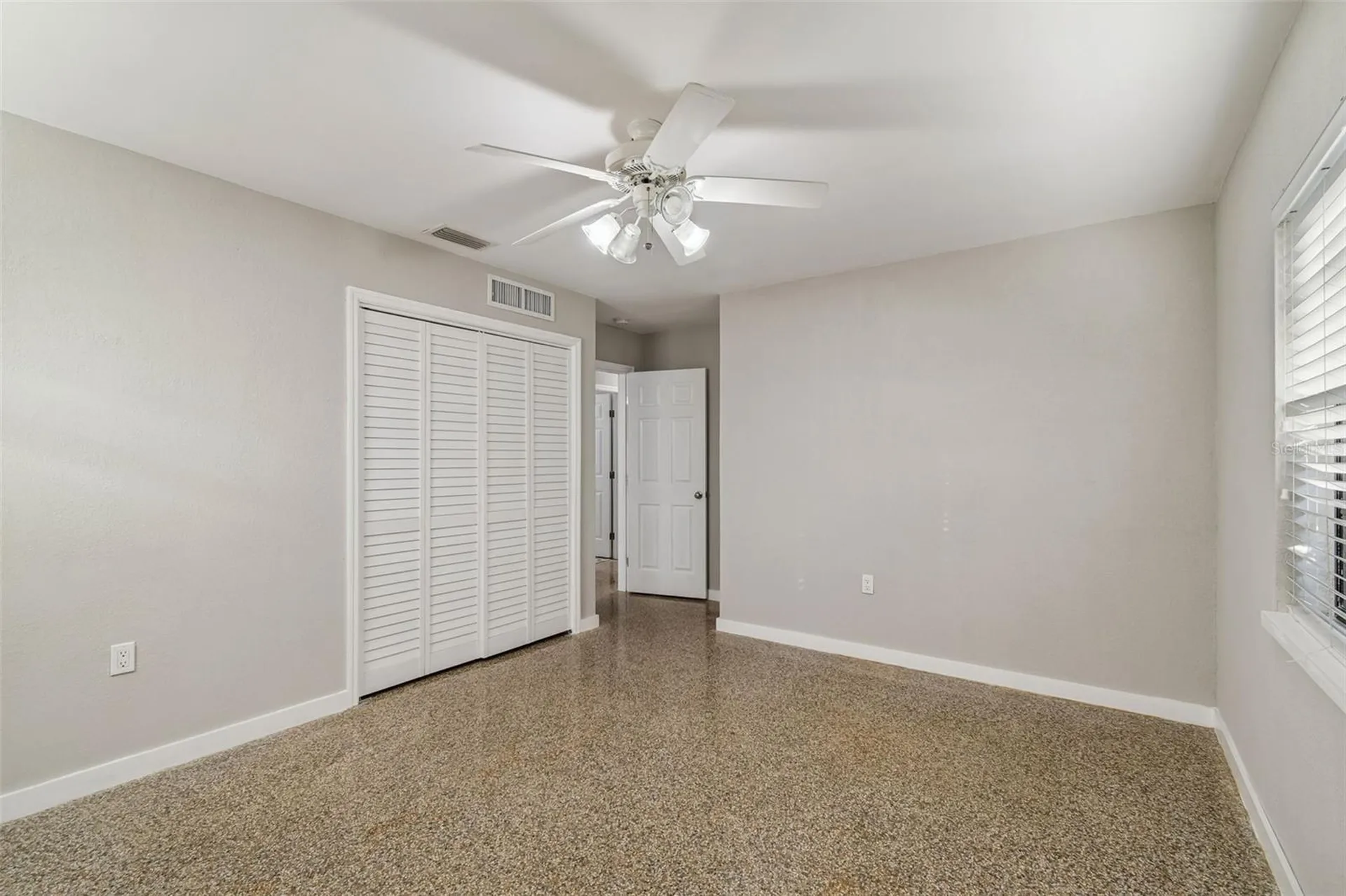 4633 W Longfellow Avenue Tampa FL 33629
