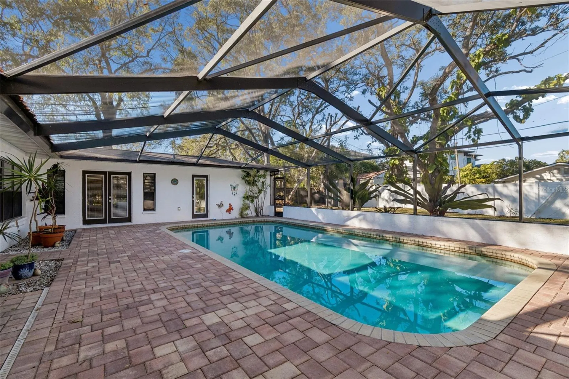 4633 W Longfellow Avenue Tampa FL 33629