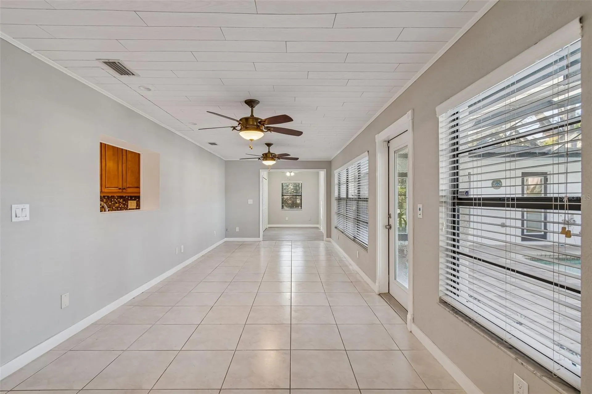 4633 W Longfellow Avenue Tampa FL 33629