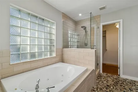 4633 W Longfellow Avenue Tampa FL 33629