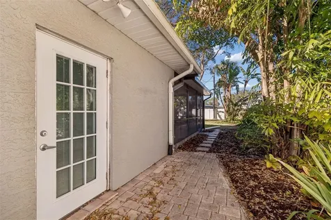 4633 W Longfellow Avenue Tampa FL 33629