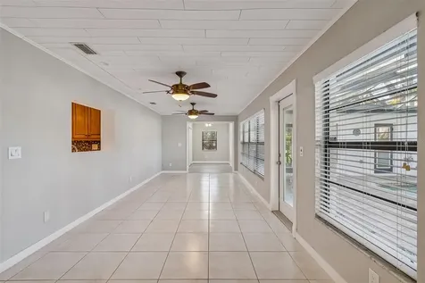 4633 W Longfellow Avenue Tampa FL 33629