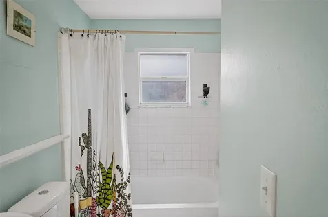 235 Daytona Avenue Holly Hill FL 32117
