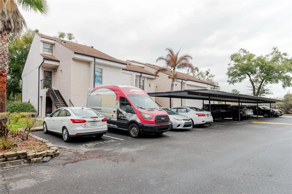 4835 Puritan Circle Tampa FL 33617