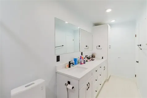 4835 Puritan Circle Tampa FL 33617